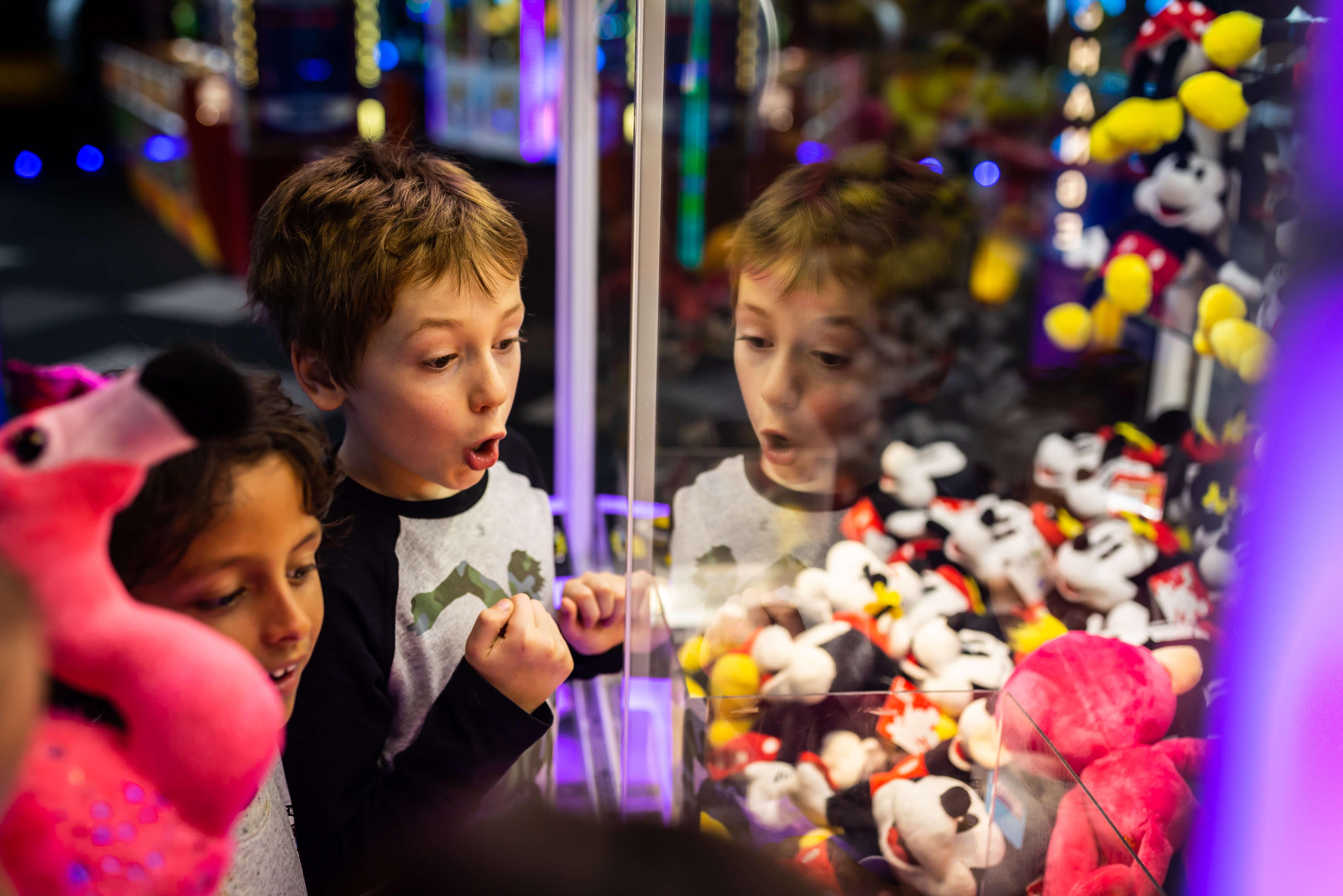 Grabbing Machines Children Arcades Tenpin