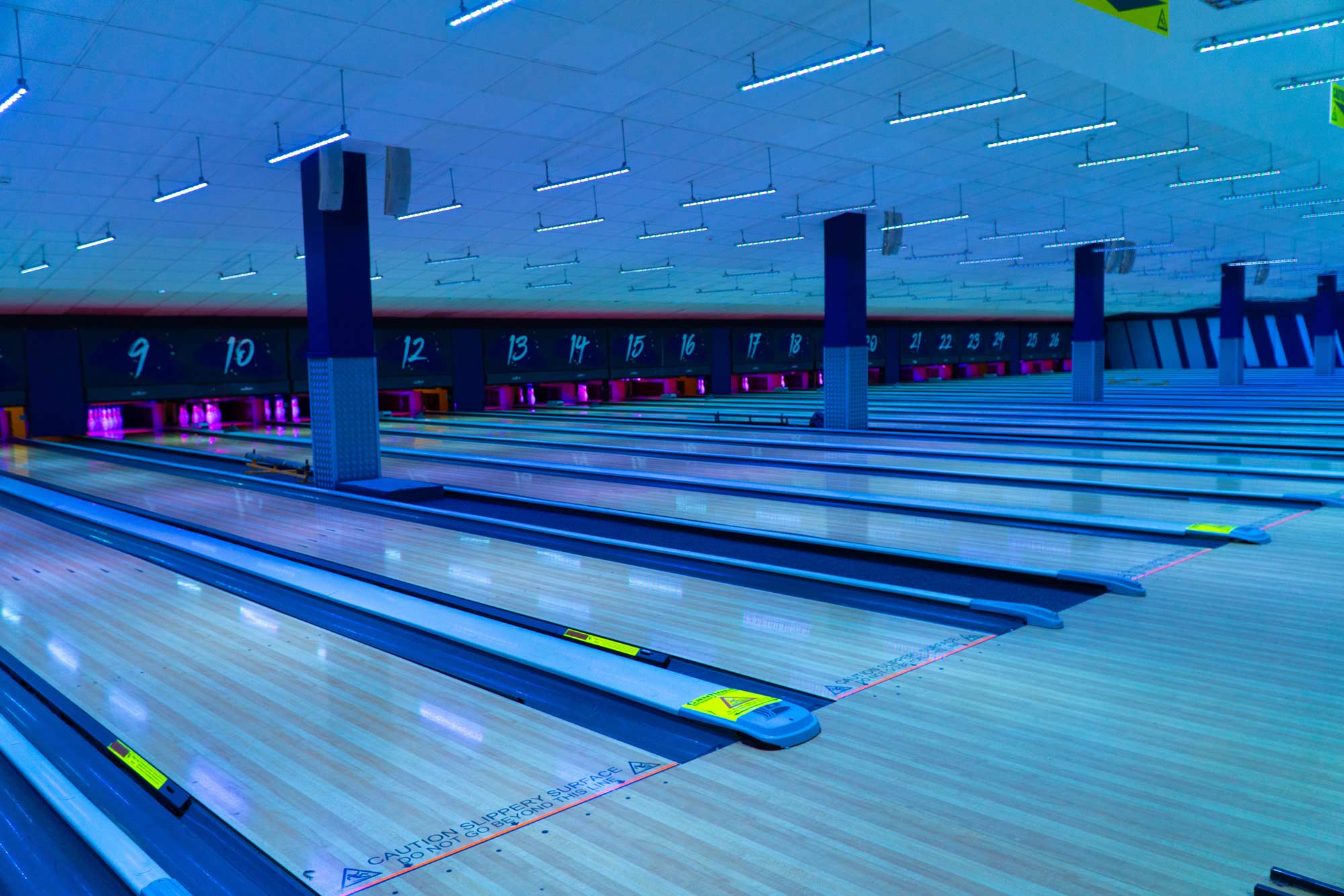 Cambrige Bowling Lane Blue Hue