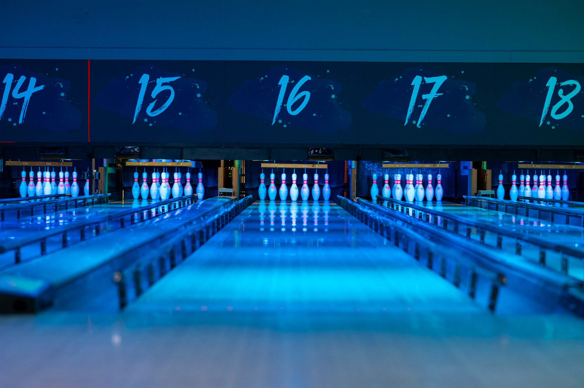 Dudley bowling lanes and pins zoomed in