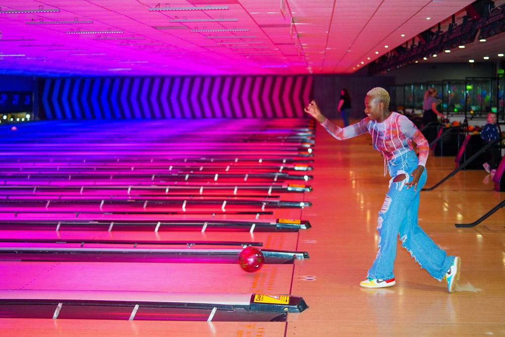 Ten pin bowling alley lane lighting
