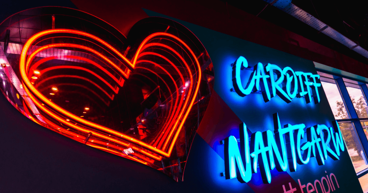 Love Heart Neon Sign At Tenpin Cardiff (1)